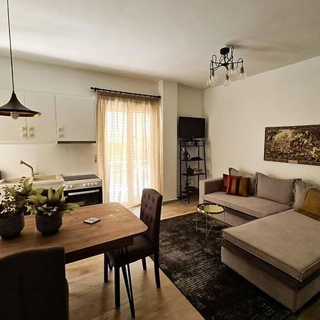 Modern Apt In The Heart Of Glyfada - Literally!! Atena Exterior foto